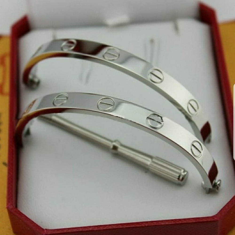 Love Bracelet - Picture 6 of 6